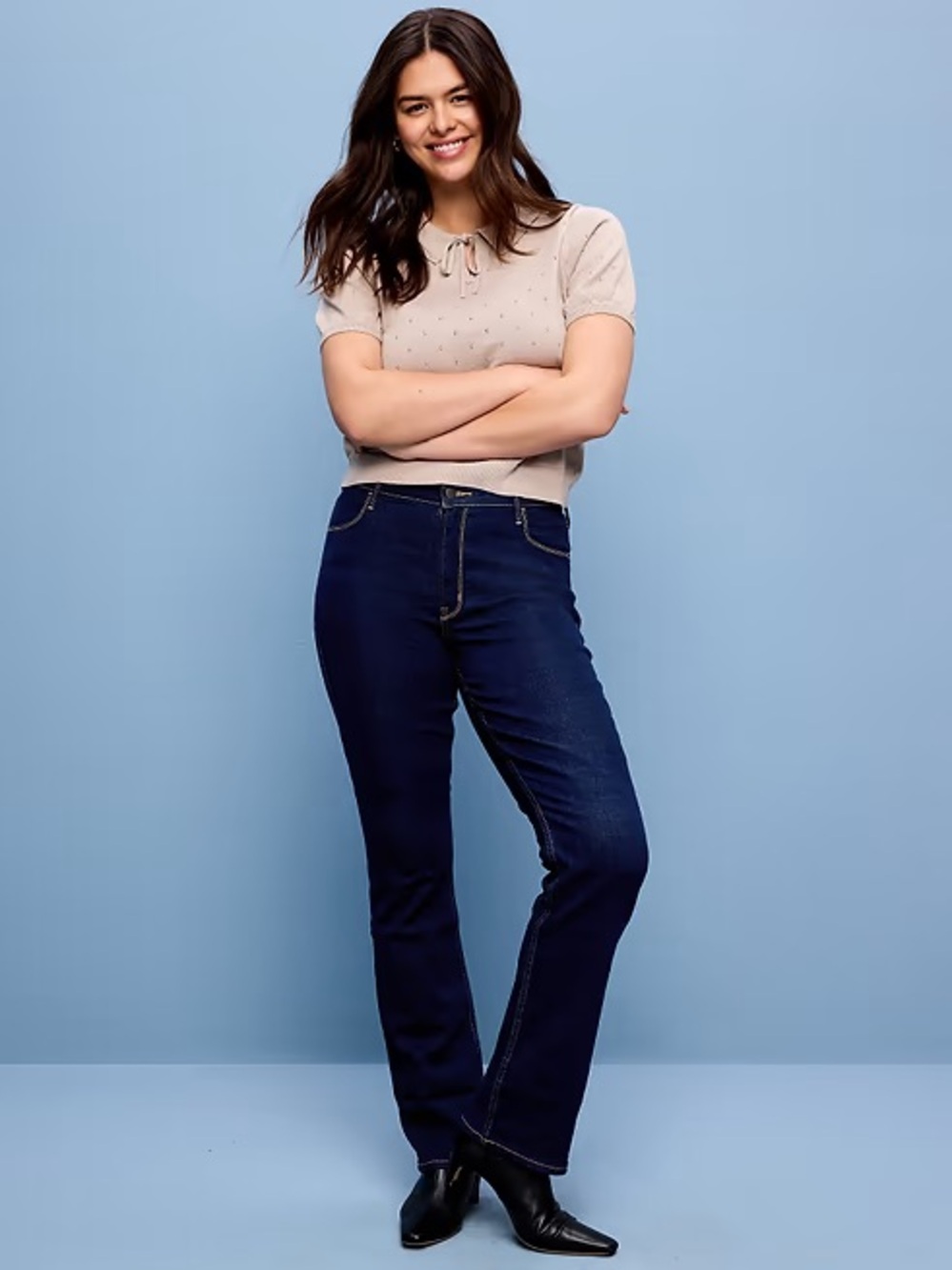 Old Navy Women's Boot Cut Jeans in Dark Blue